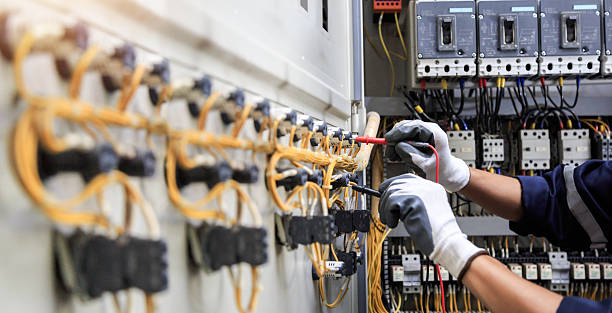 Professional Electrician technician working in Dublin, GA